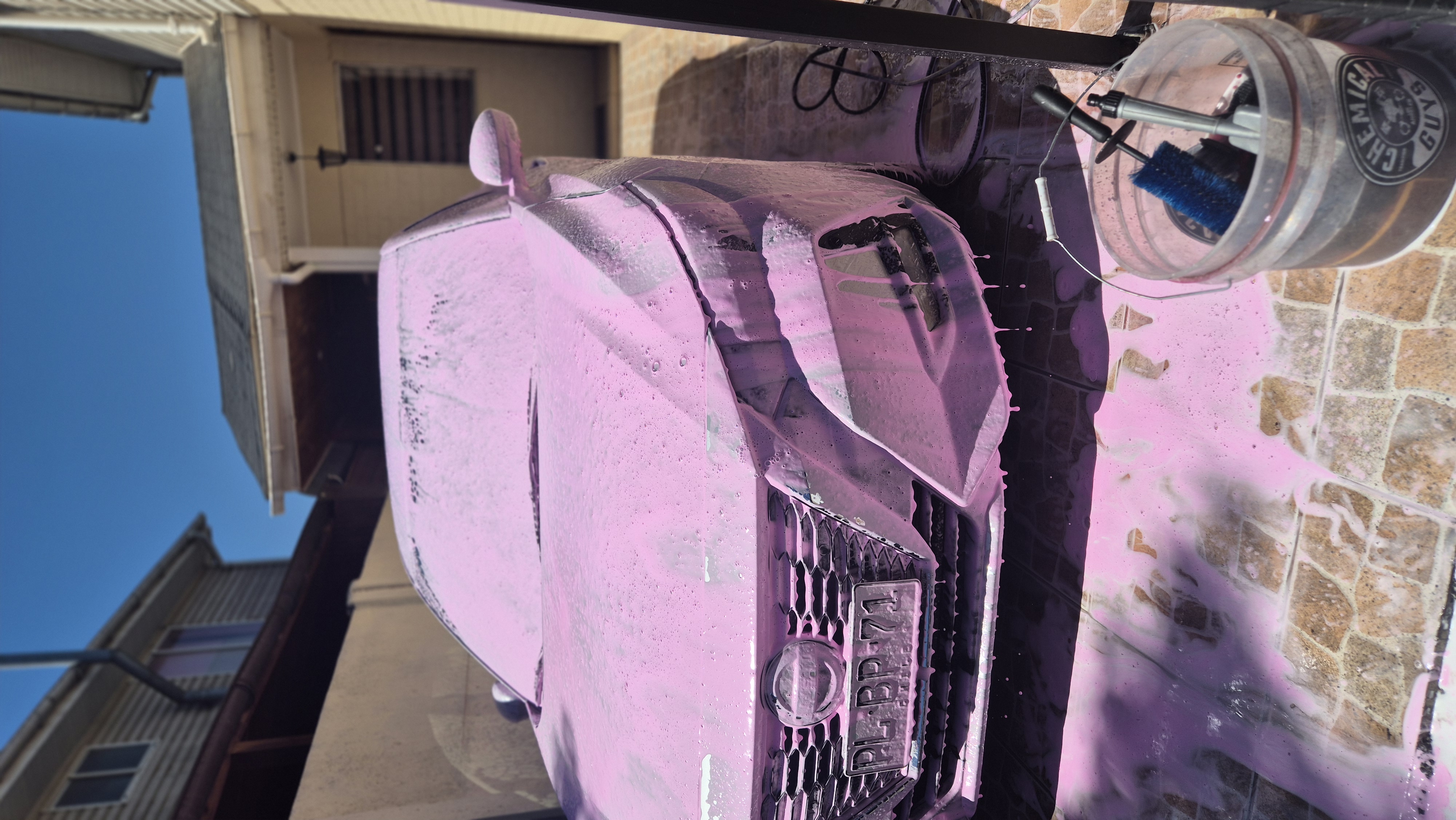 Shampoo ph neutro  ideal para tu auto sin provocarle ningun daño a tu pintura