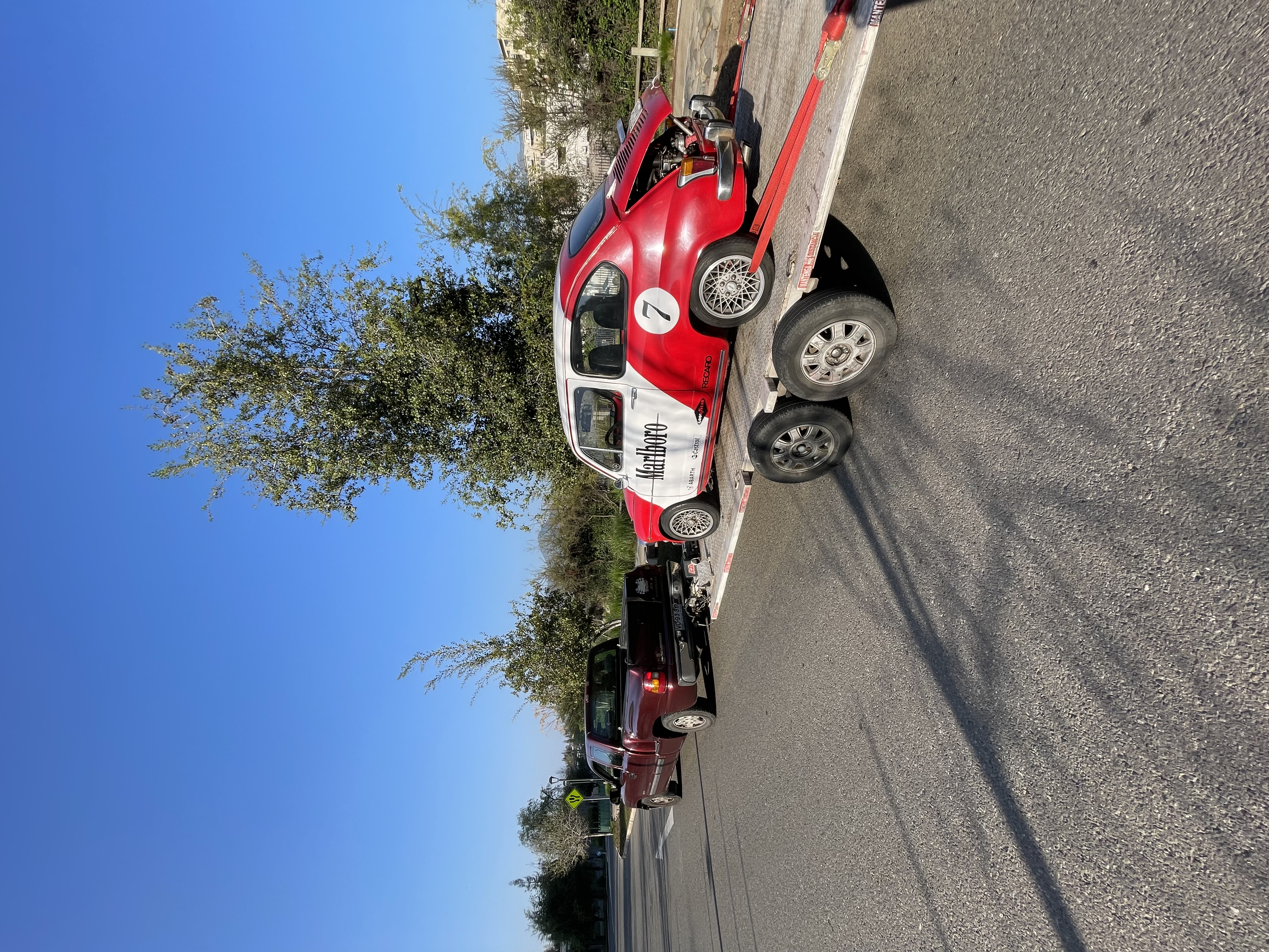 Traslado de vehículos especiales.