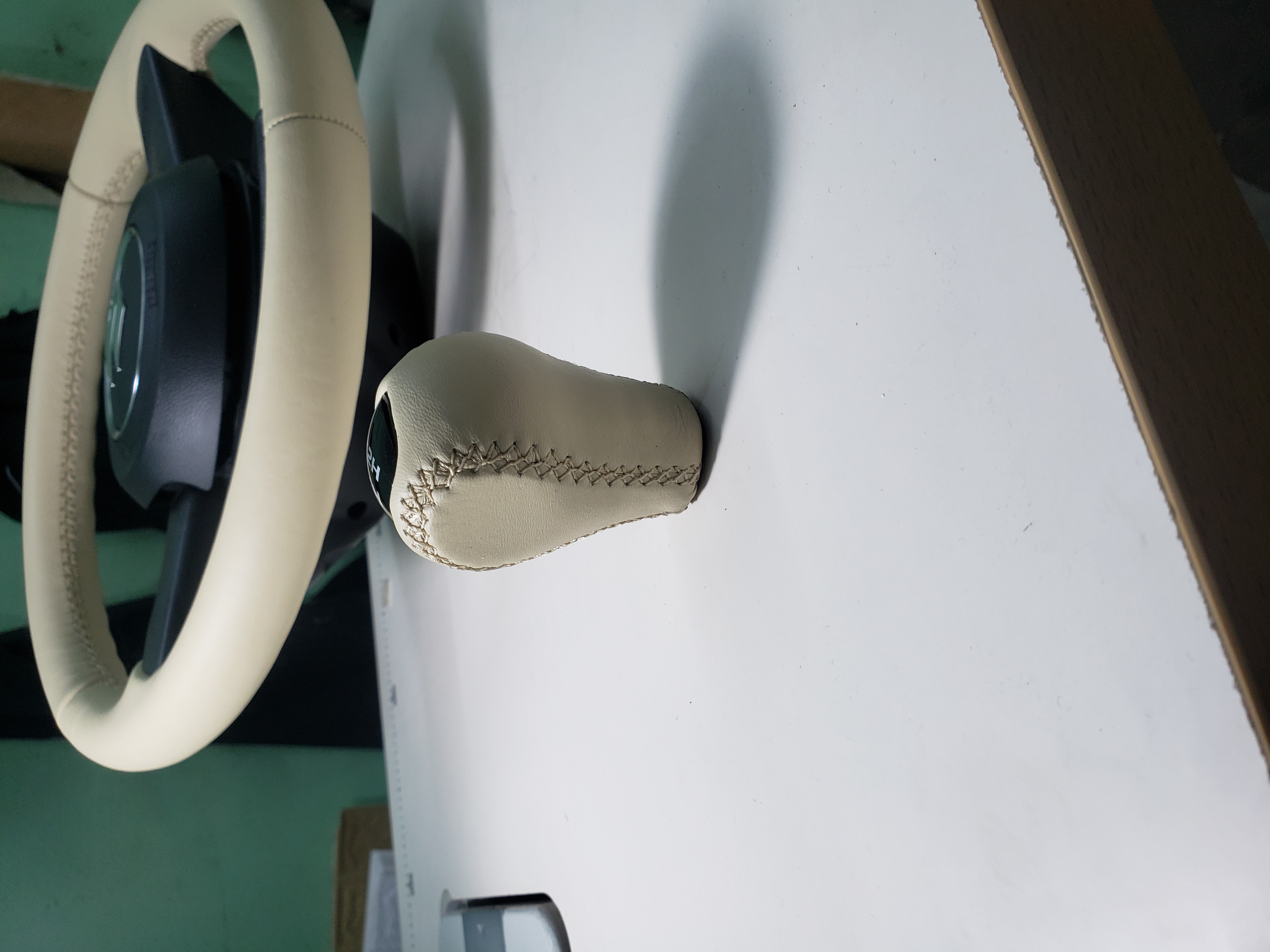 Tapicería en cuero natural