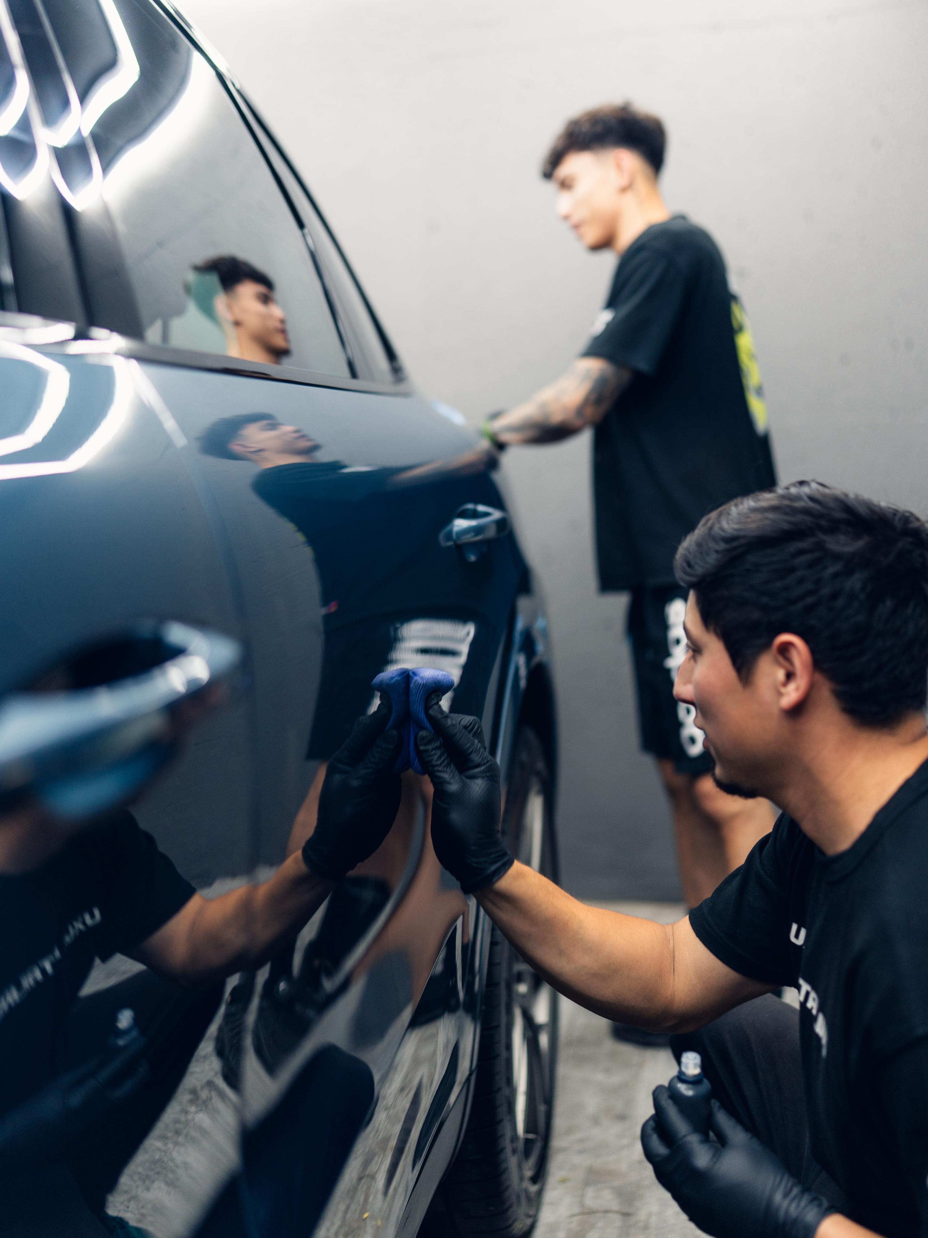 Aplicación de sellado ceramico Mosh Evo de 3 a 4 años en Porsche Cayenne