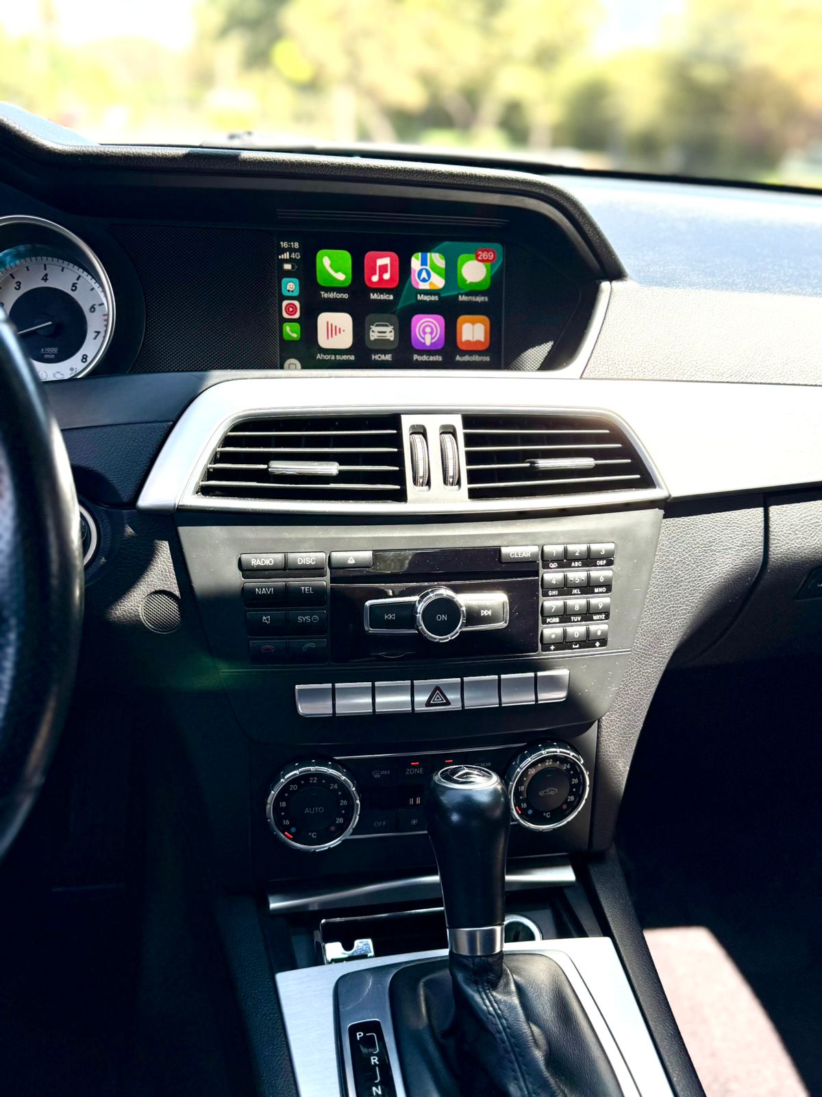 Módulo CarPlay inalámbrico -
Mercedes Benz C180 2012