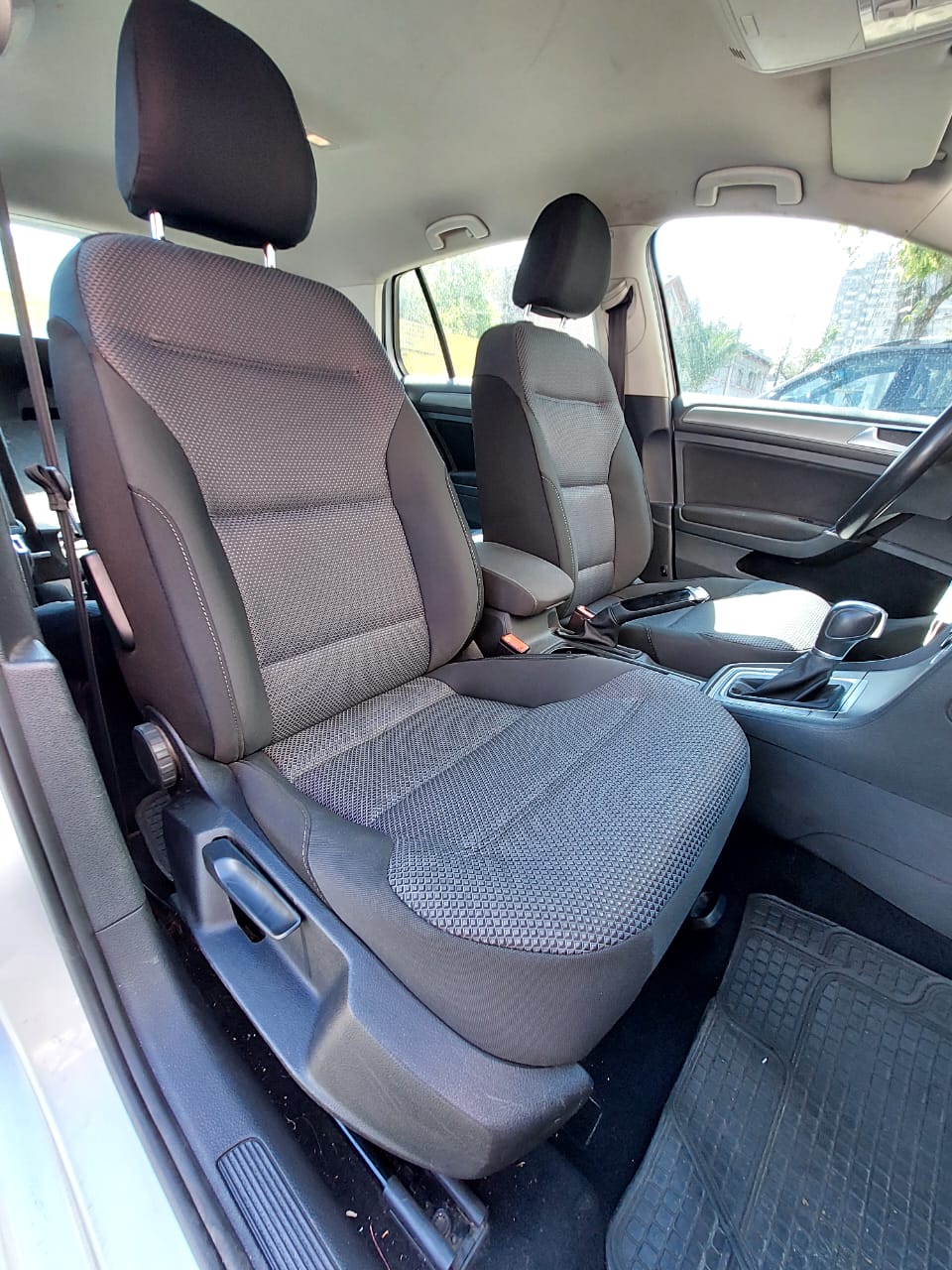 Tapicería Tela y Eco-cuero