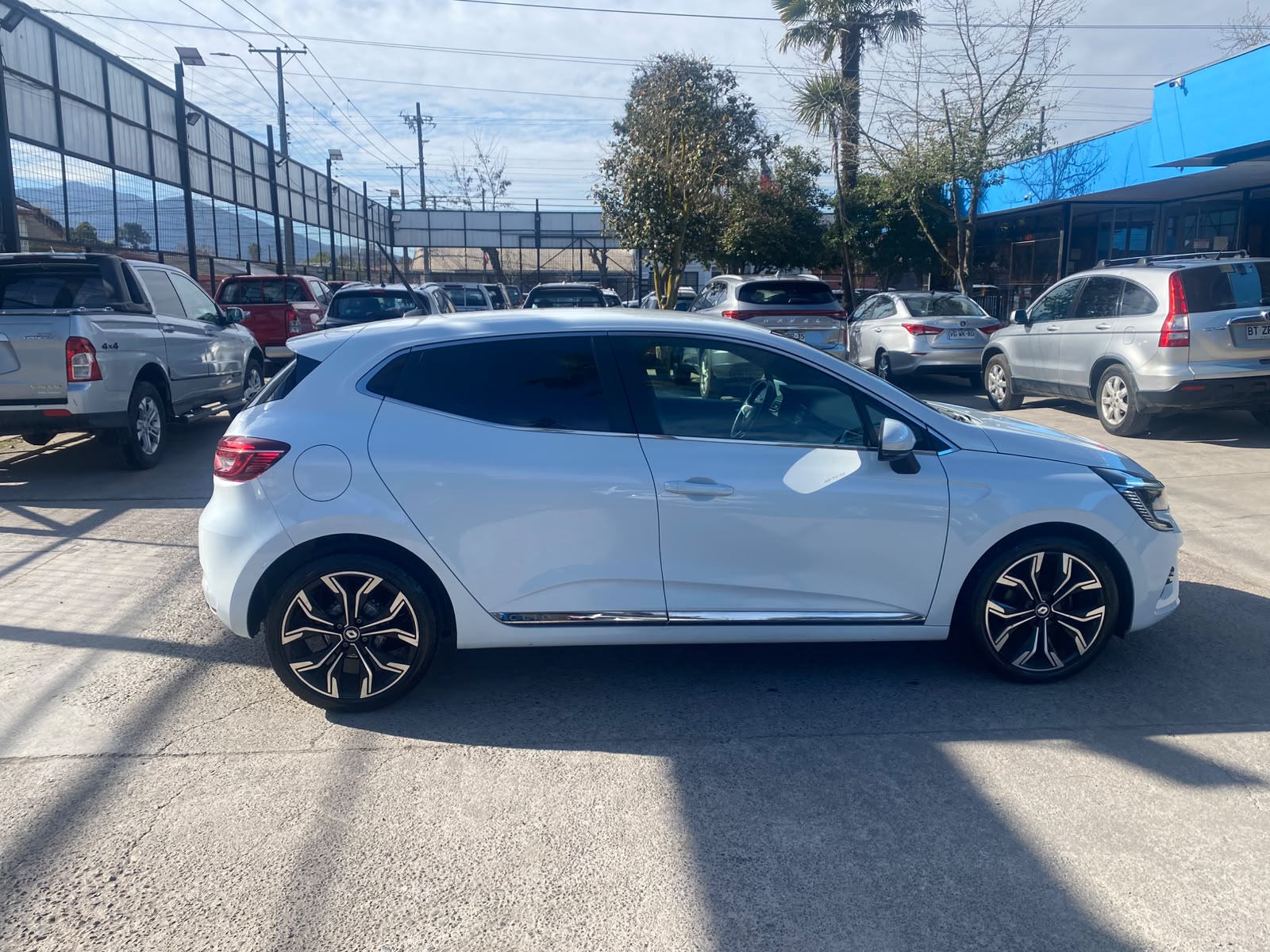 Renault Clio — foto 3 de 6