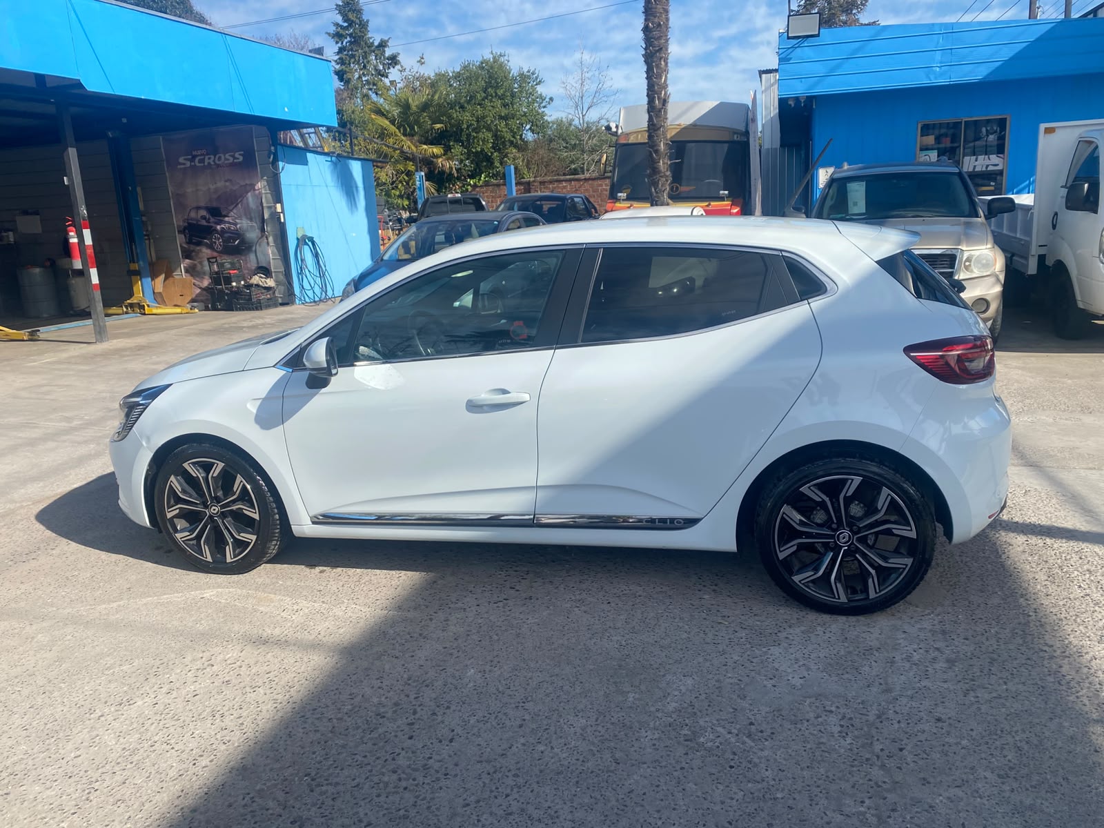 Renault Clio — foto 2 de 6