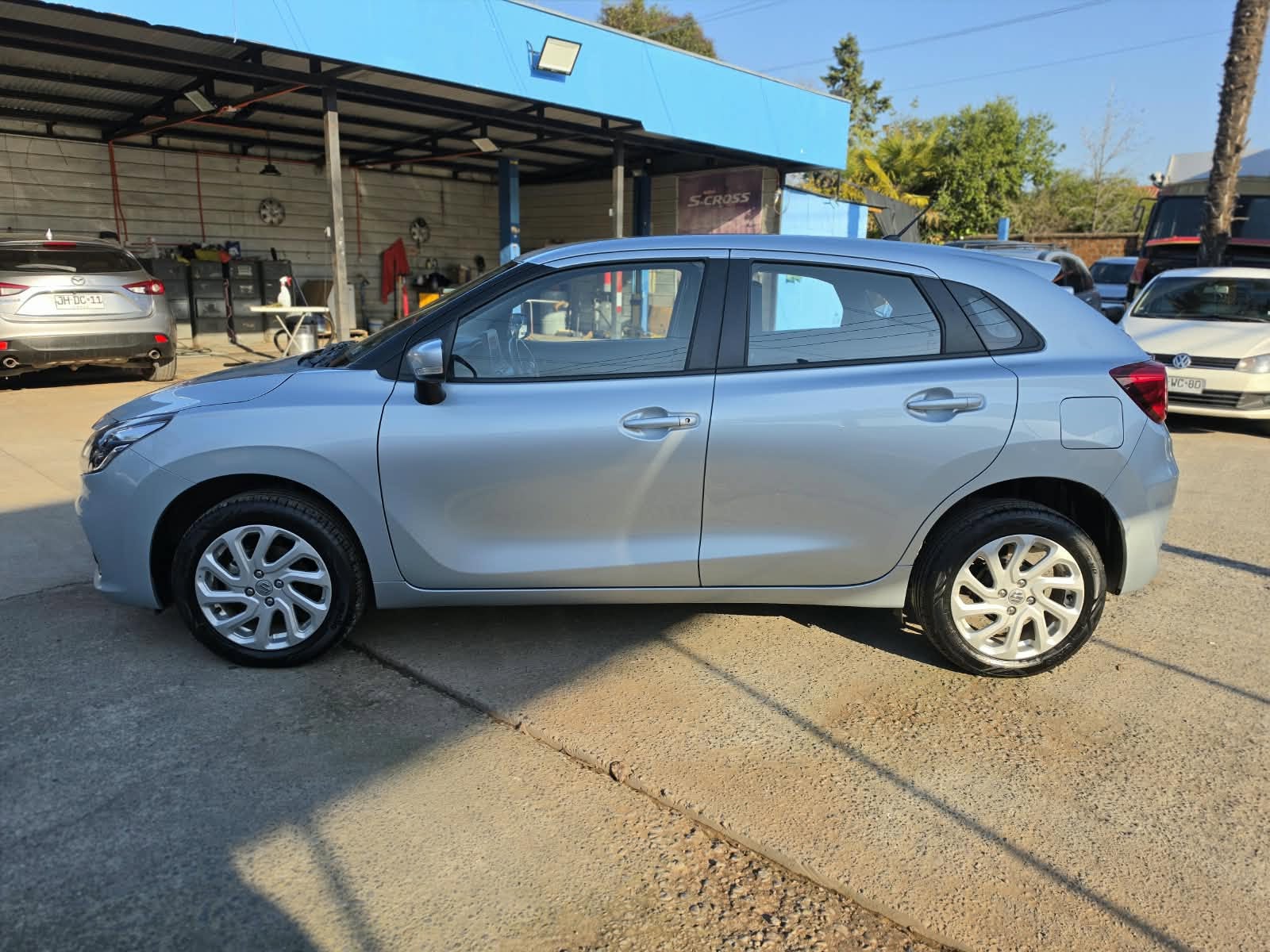Suzuki Baleno — foto 6 de 6
