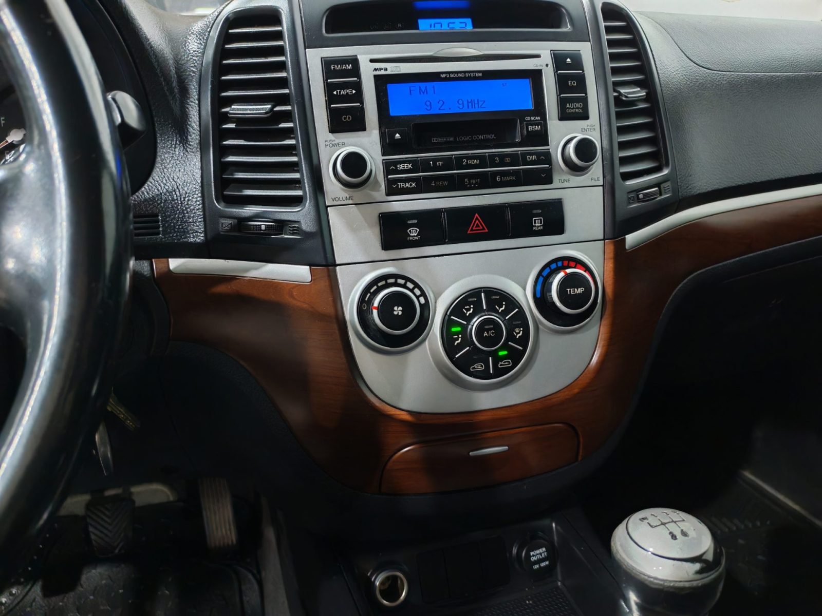 Hyundai Santa Fe — foto 2 de 14