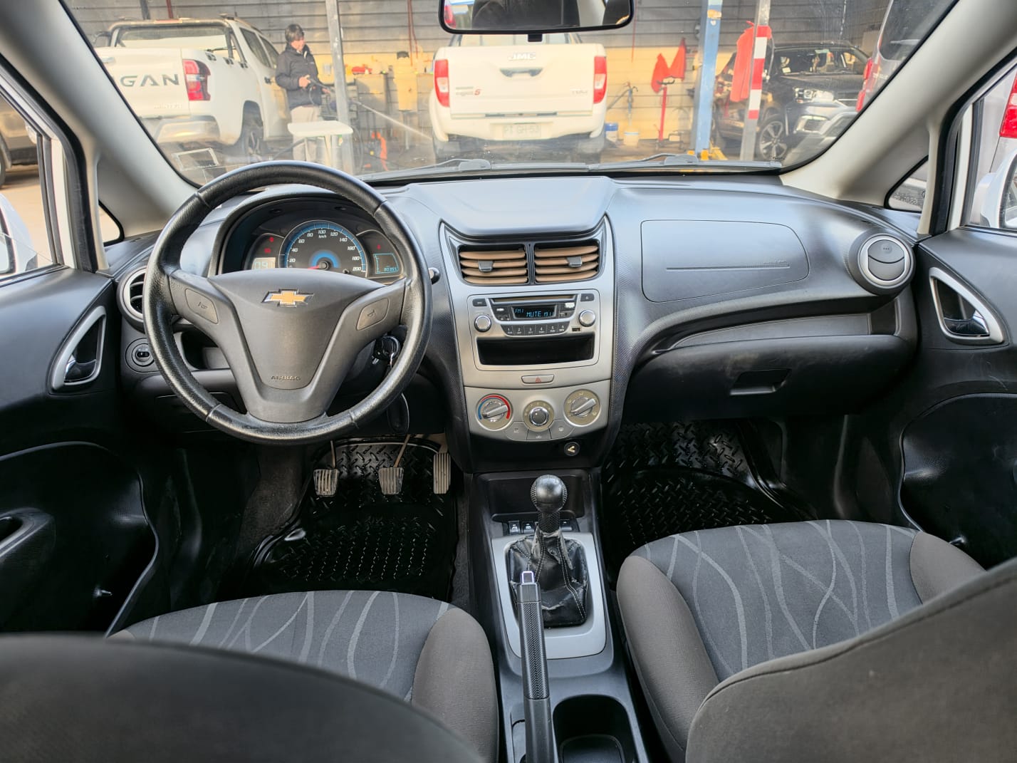 Chevrolet Sail — foto 2 de 6