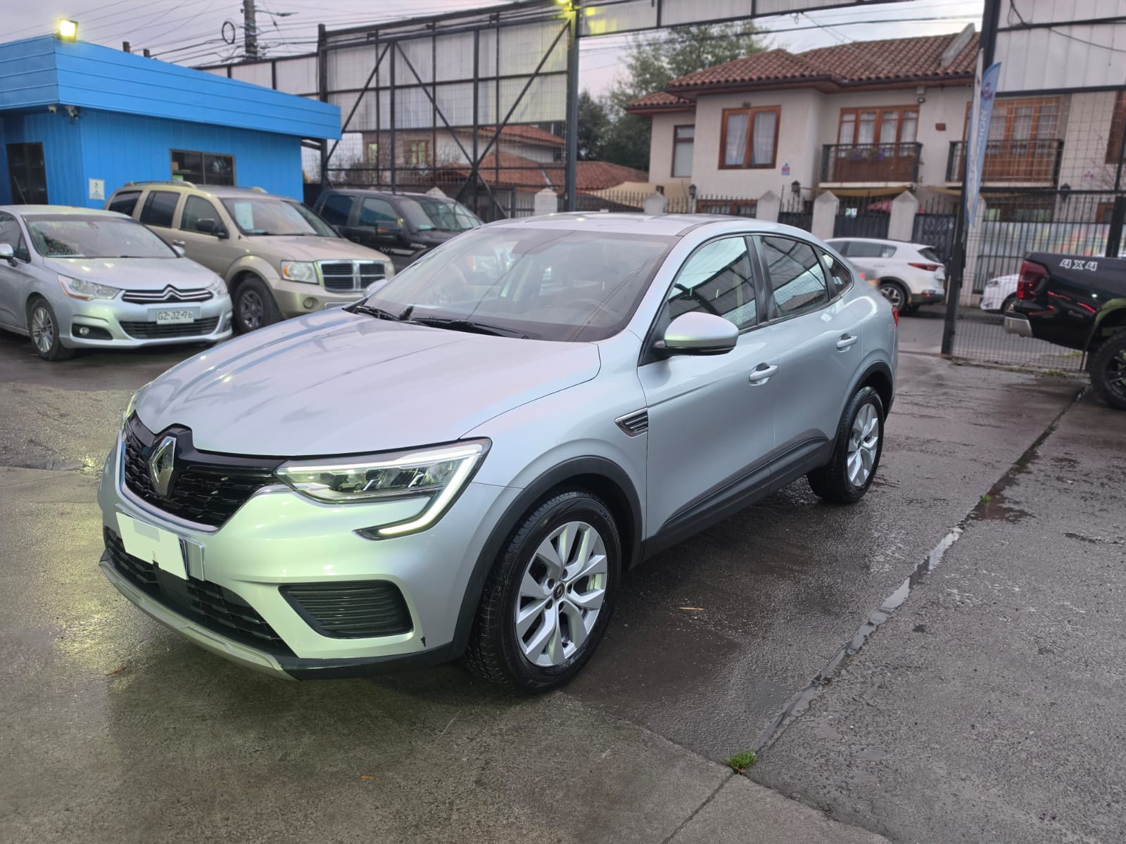 Renault Arkana — foto 3 de 6