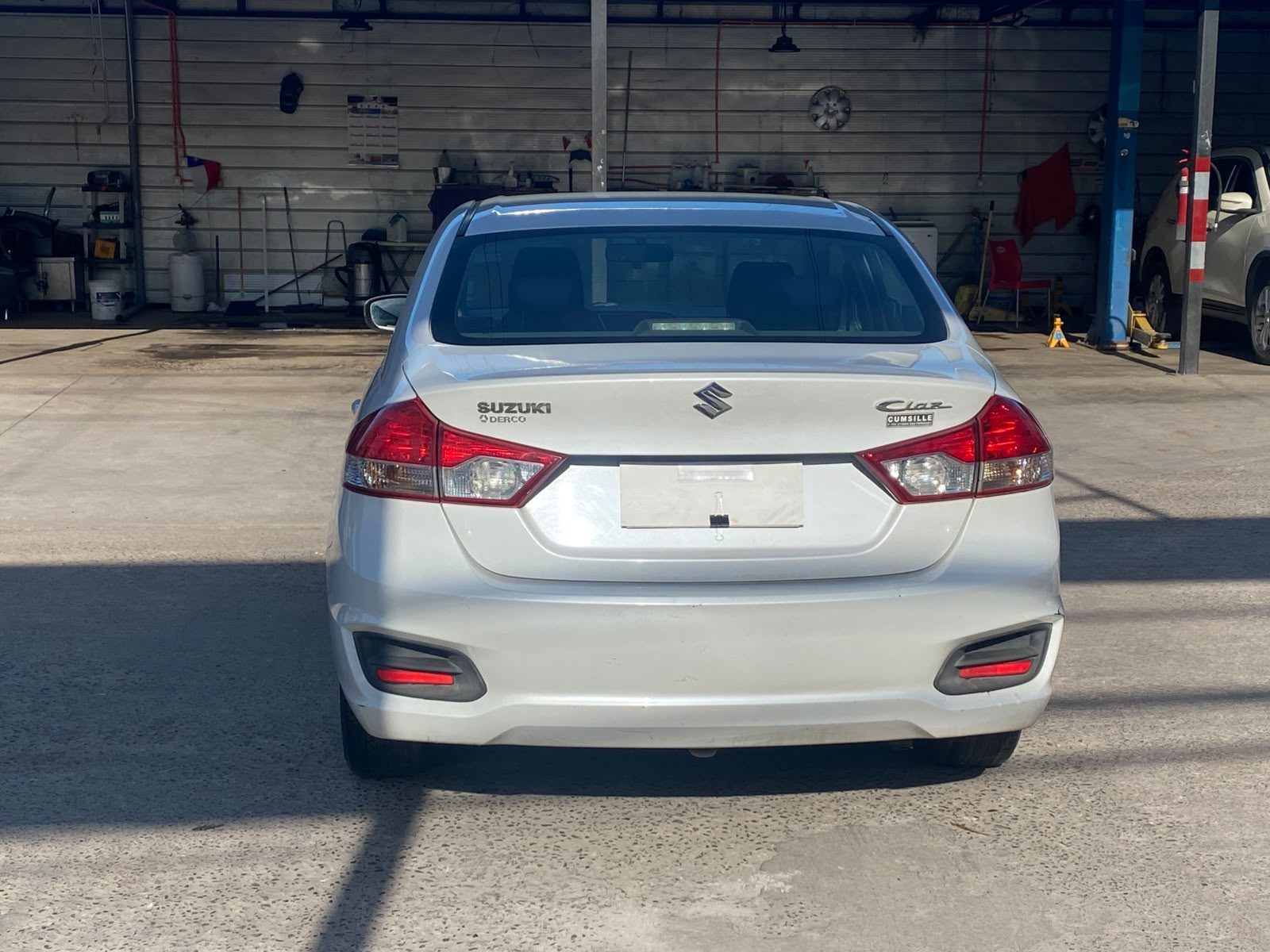 Suzuki Ciaz — foto 4 de 6
