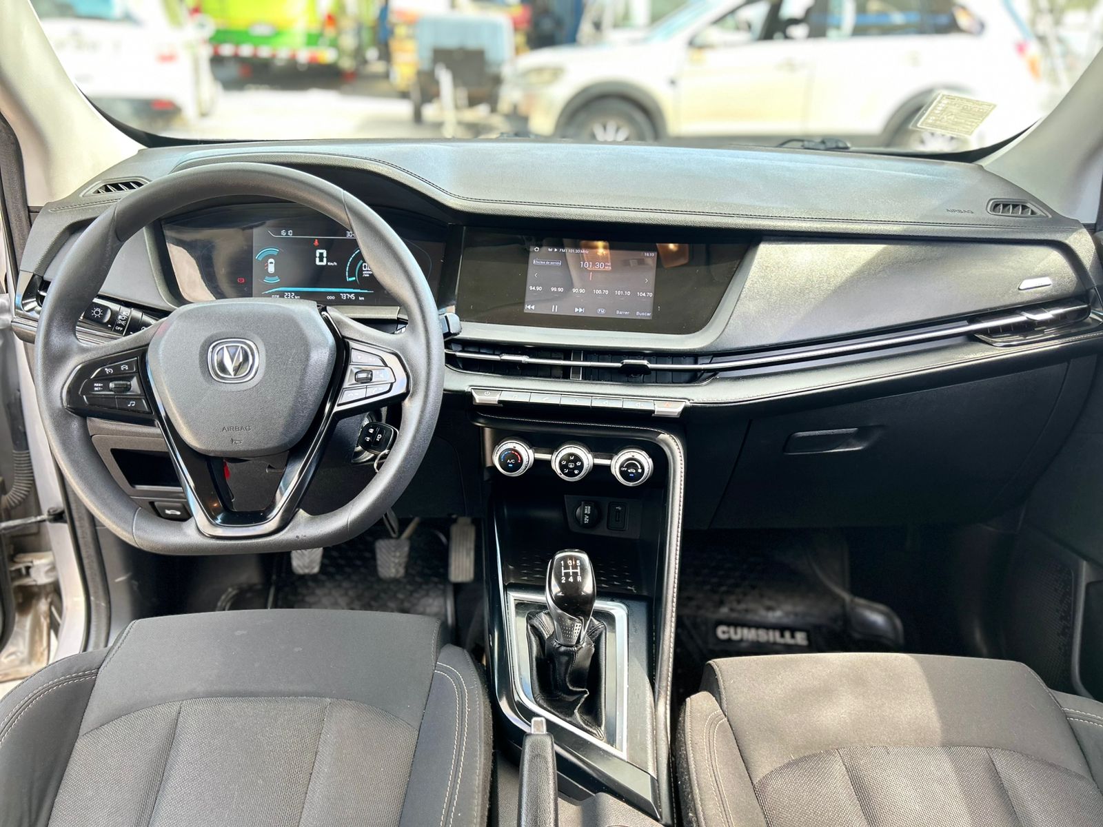 Changan New Cs15 — foto 5 de 5