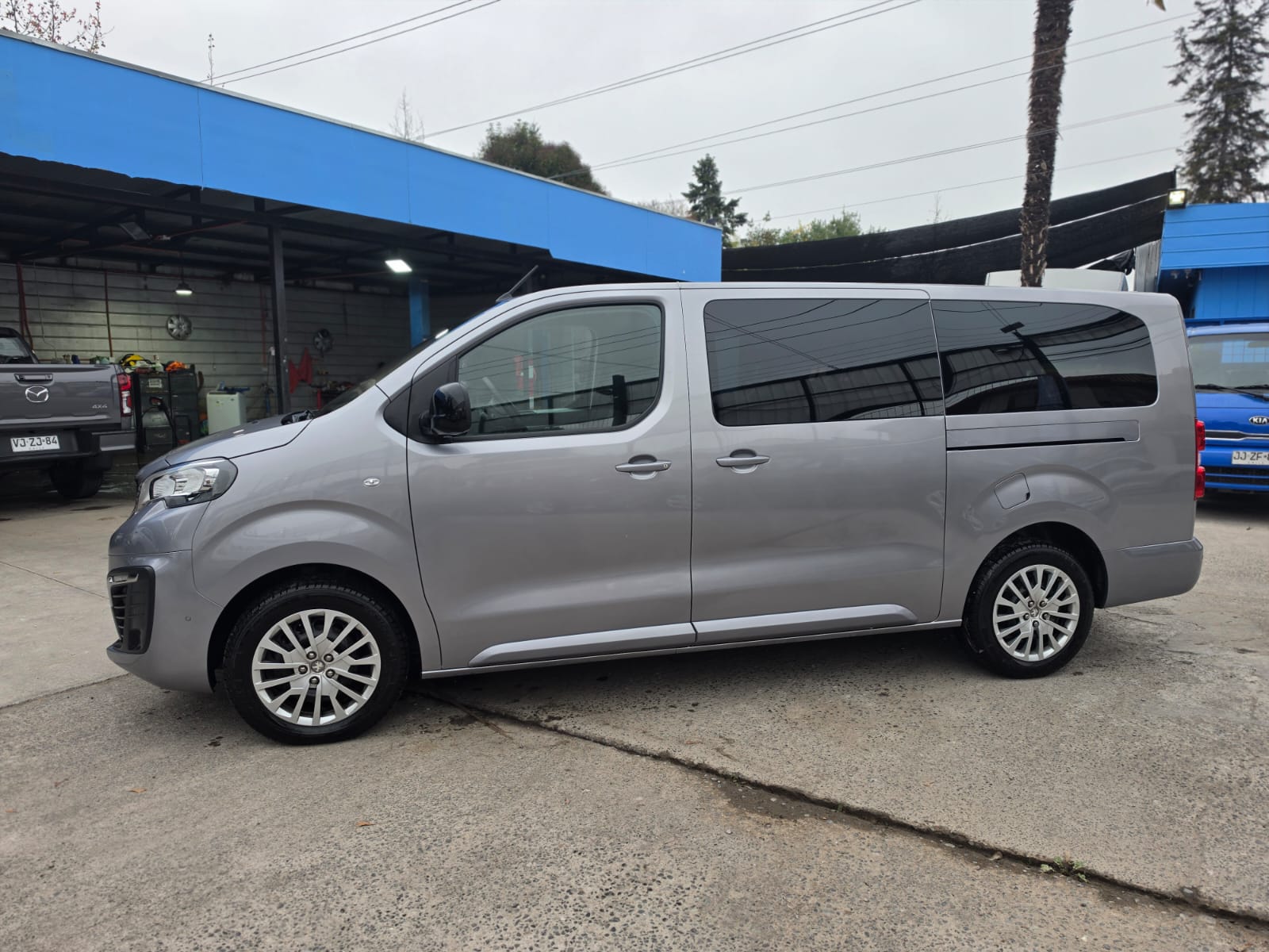 Peugeot Traveller — foto 2 de 6