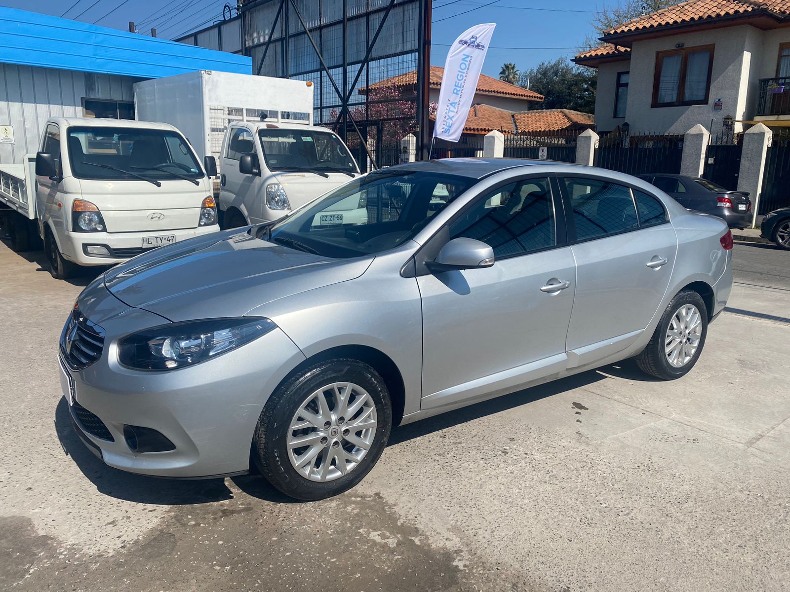 Renault Fluence — foto 6 de 6