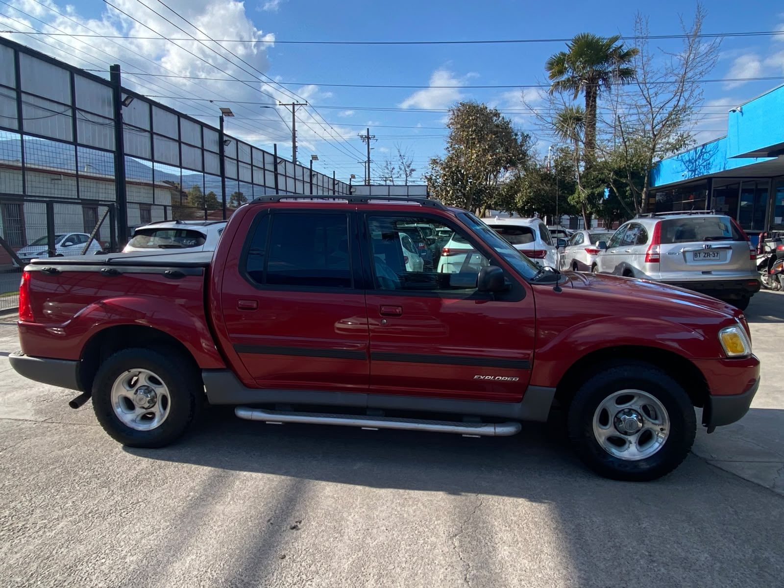 Ford Explorer — foto 3 de 12