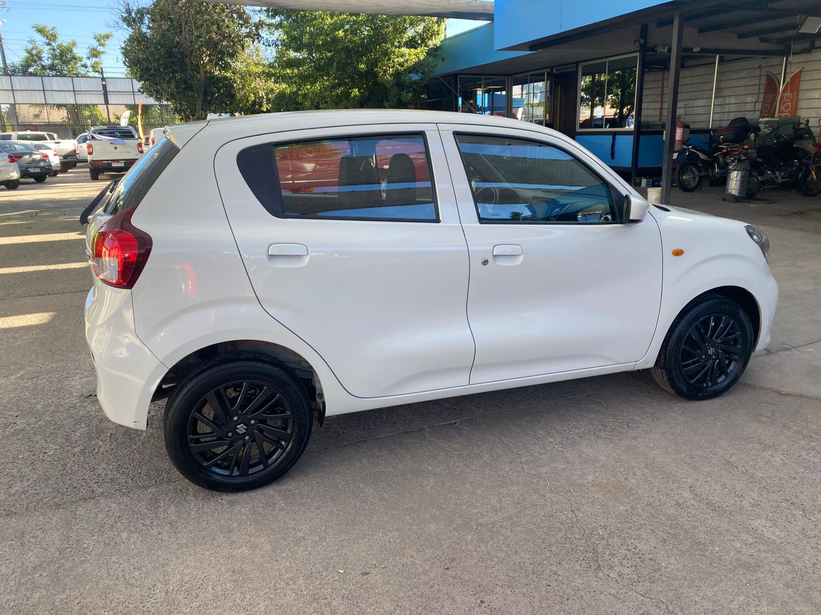 Suzuki Celerio — foto 2 de 6