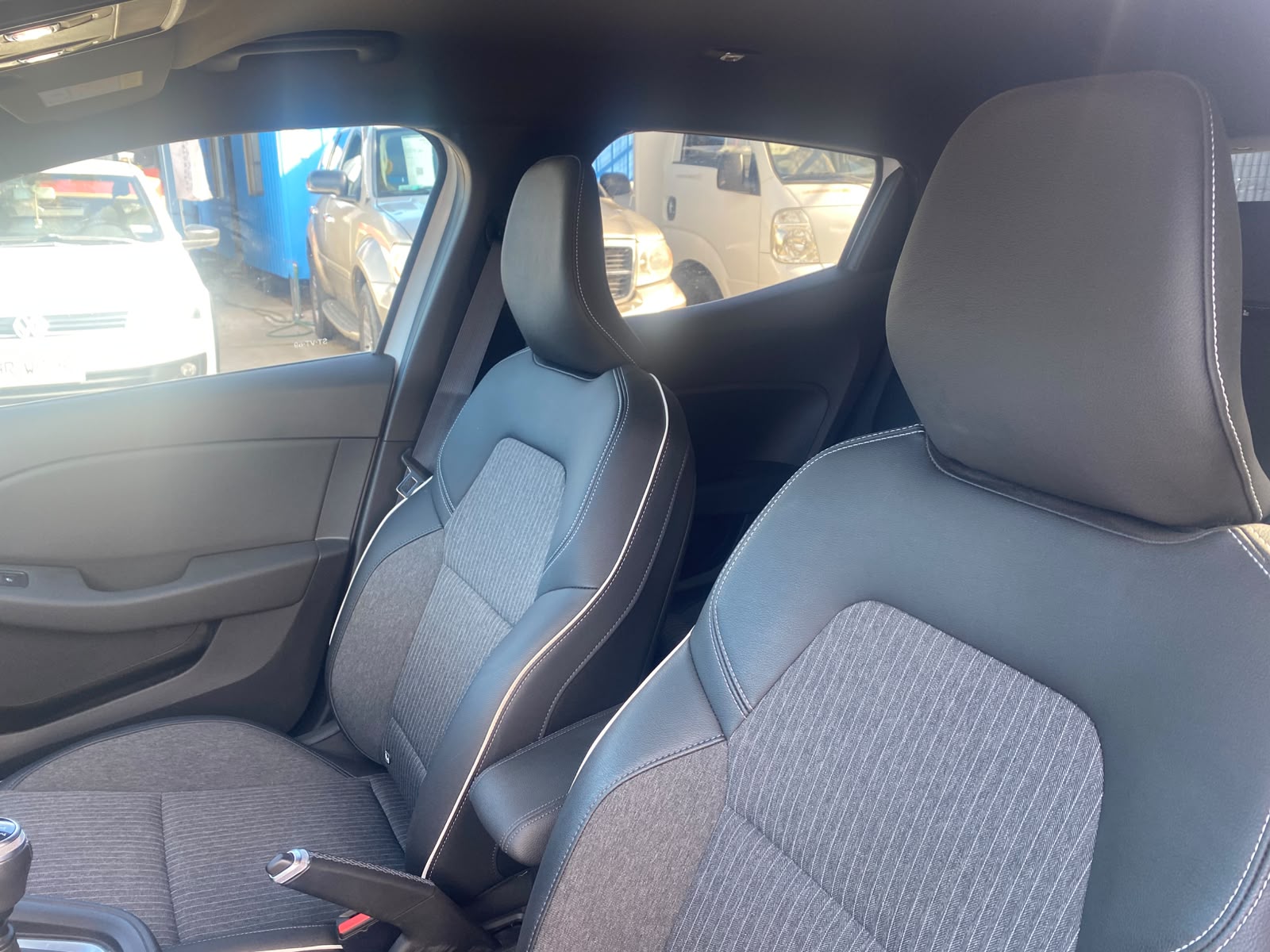 Renault Clio — foto 6 de 6