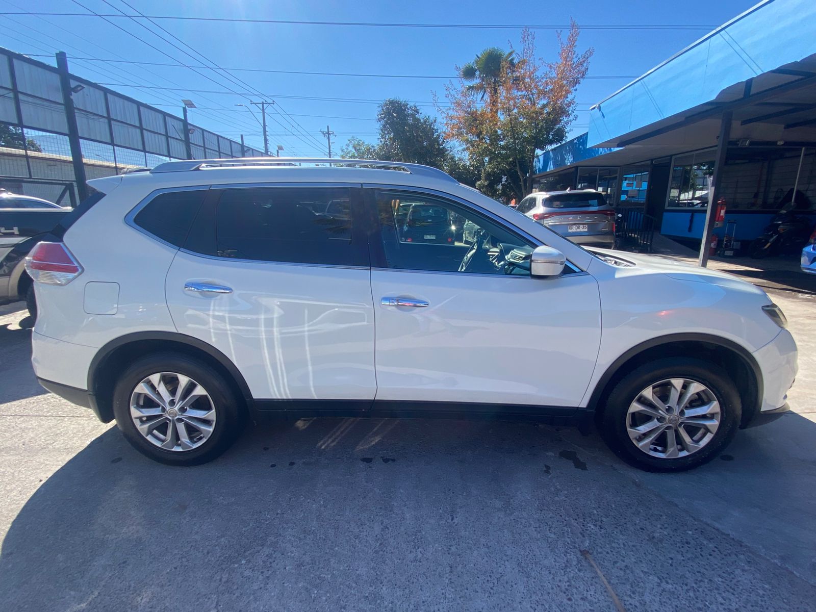 Nissan X-Trail — foto 2 de 6