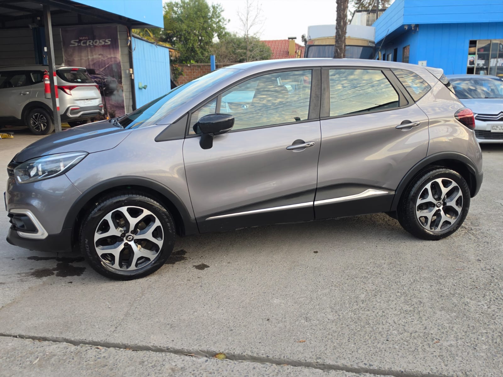 Renault Captur — foto 6 de 6