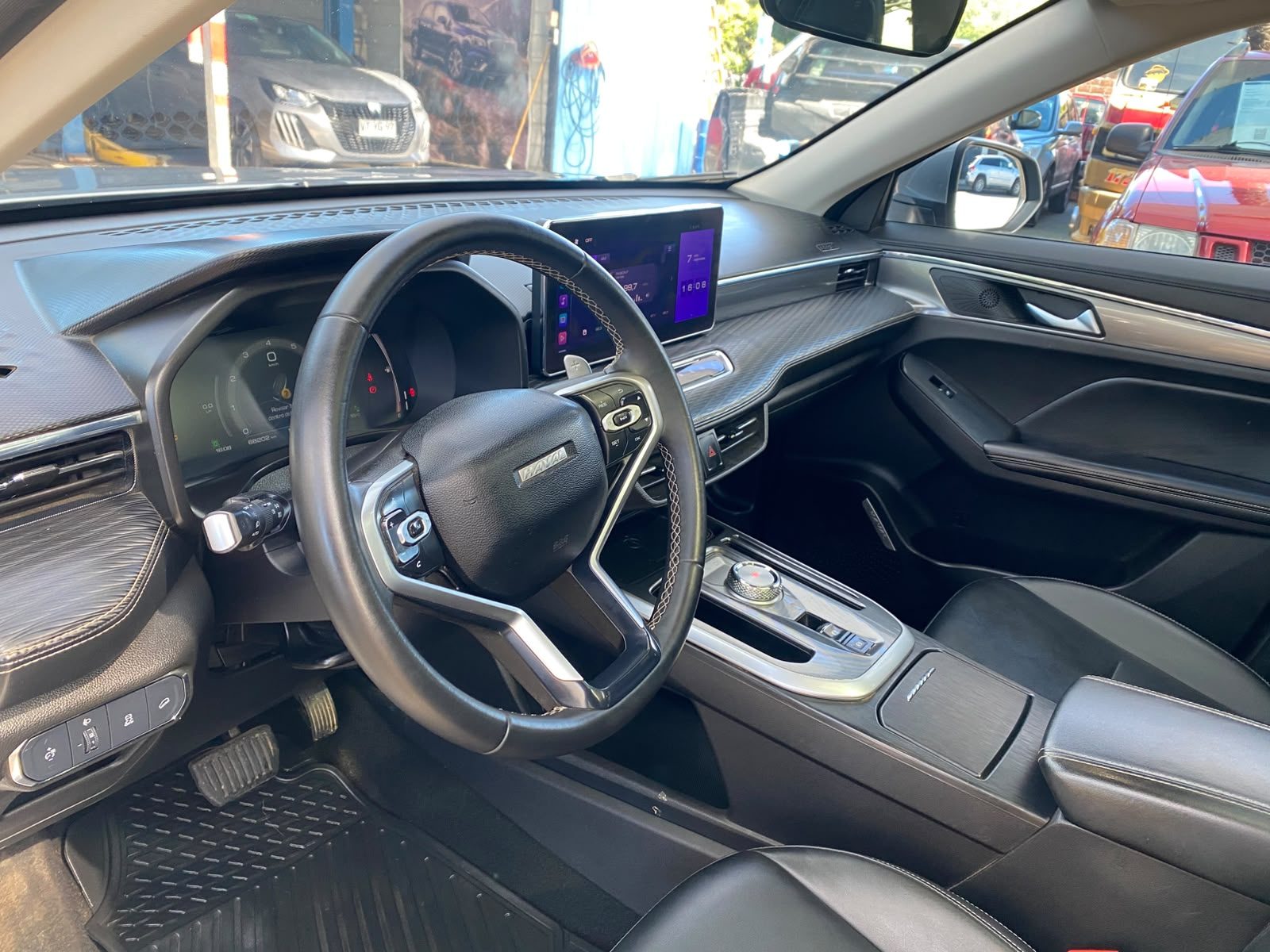 Haval Jolion — foto 5 de 6