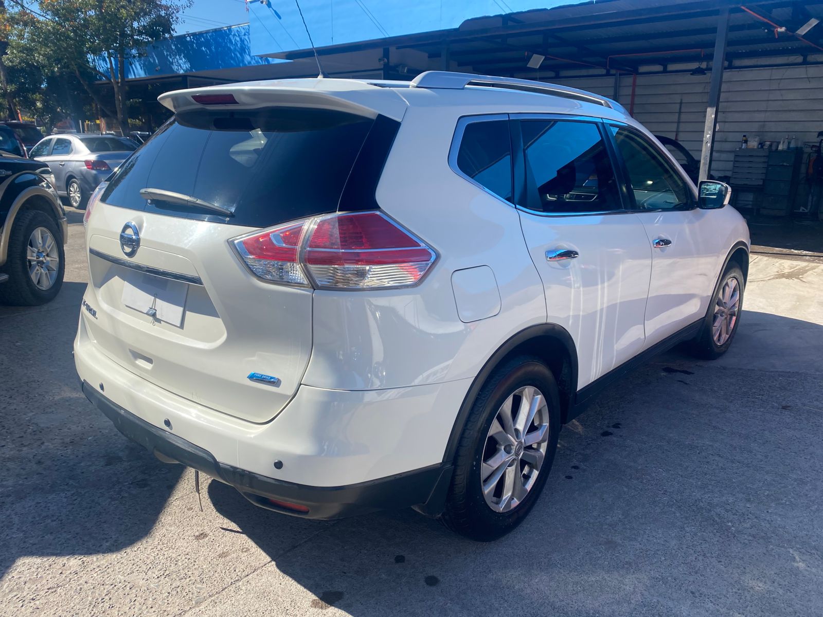 Nissan X-Trail — foto 5 de 6