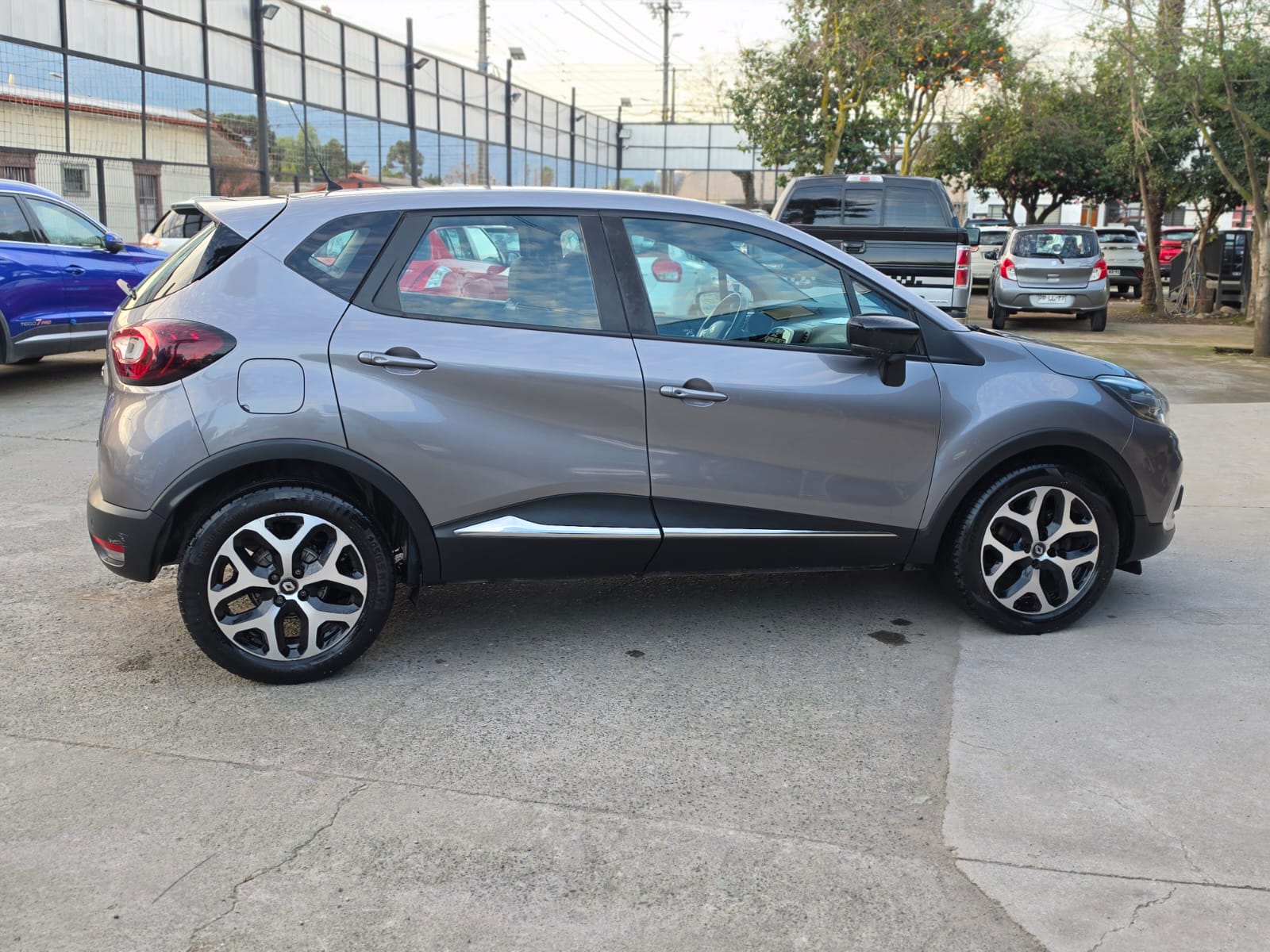 Renault Captur — foto 4 de 6
