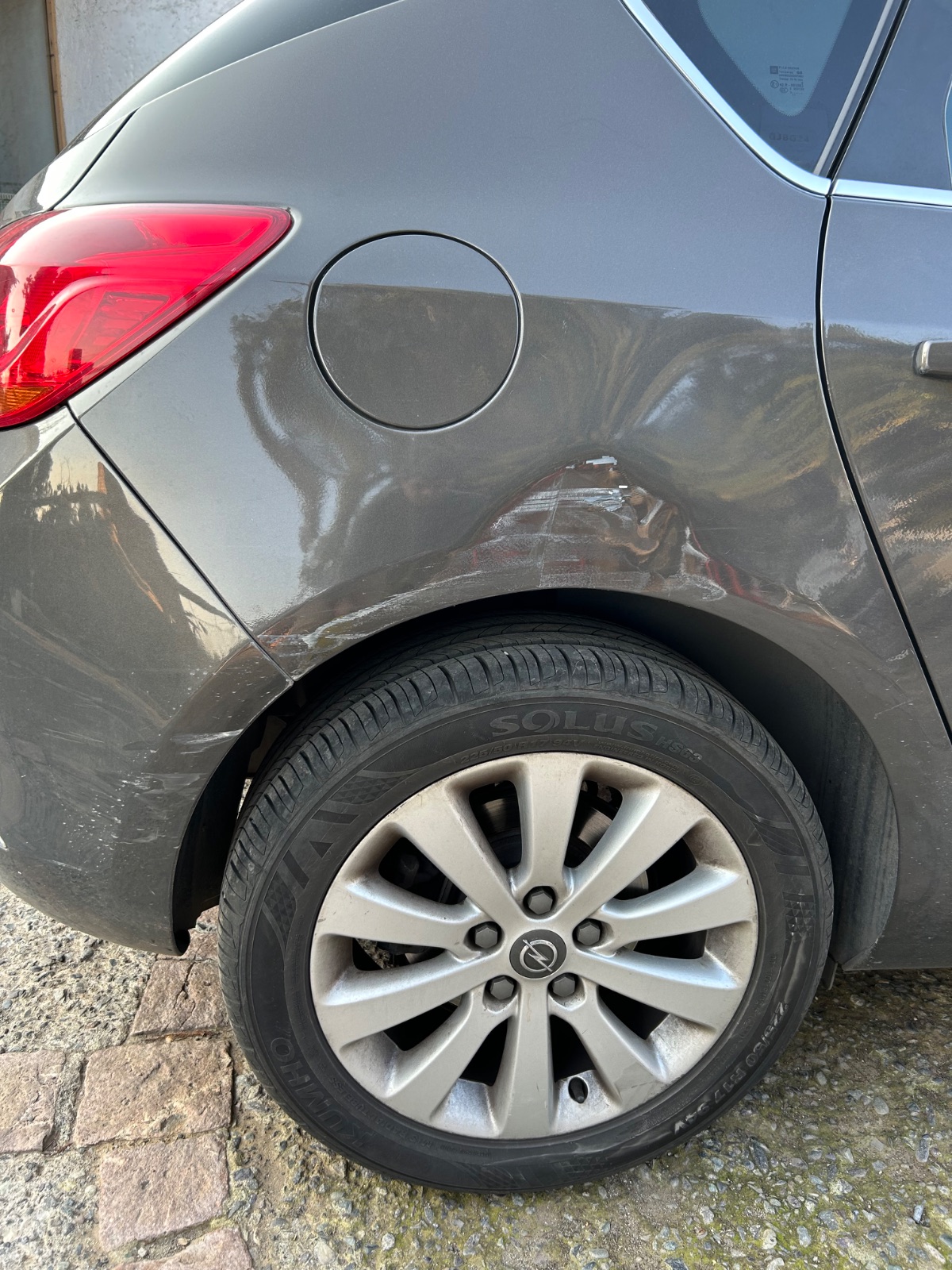 Opel Astra — foto 11 de 11