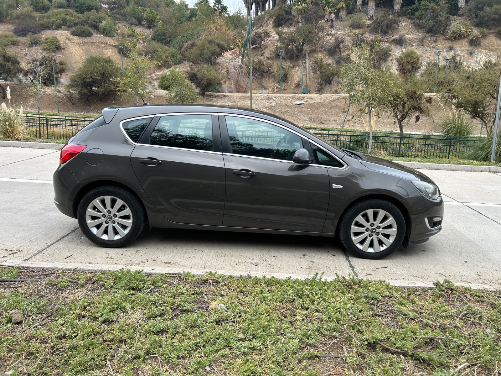 Opel Astra — foto 4 de 11