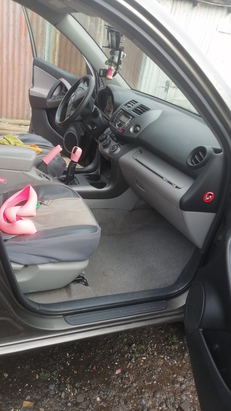Toyota New Rav4 — foto 4 de 4