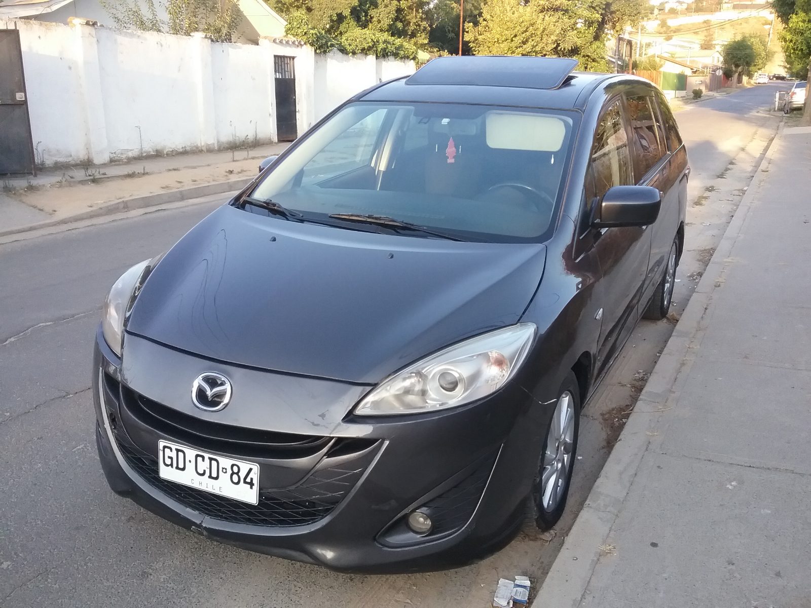 Mazda 5 — foto 2 de 11