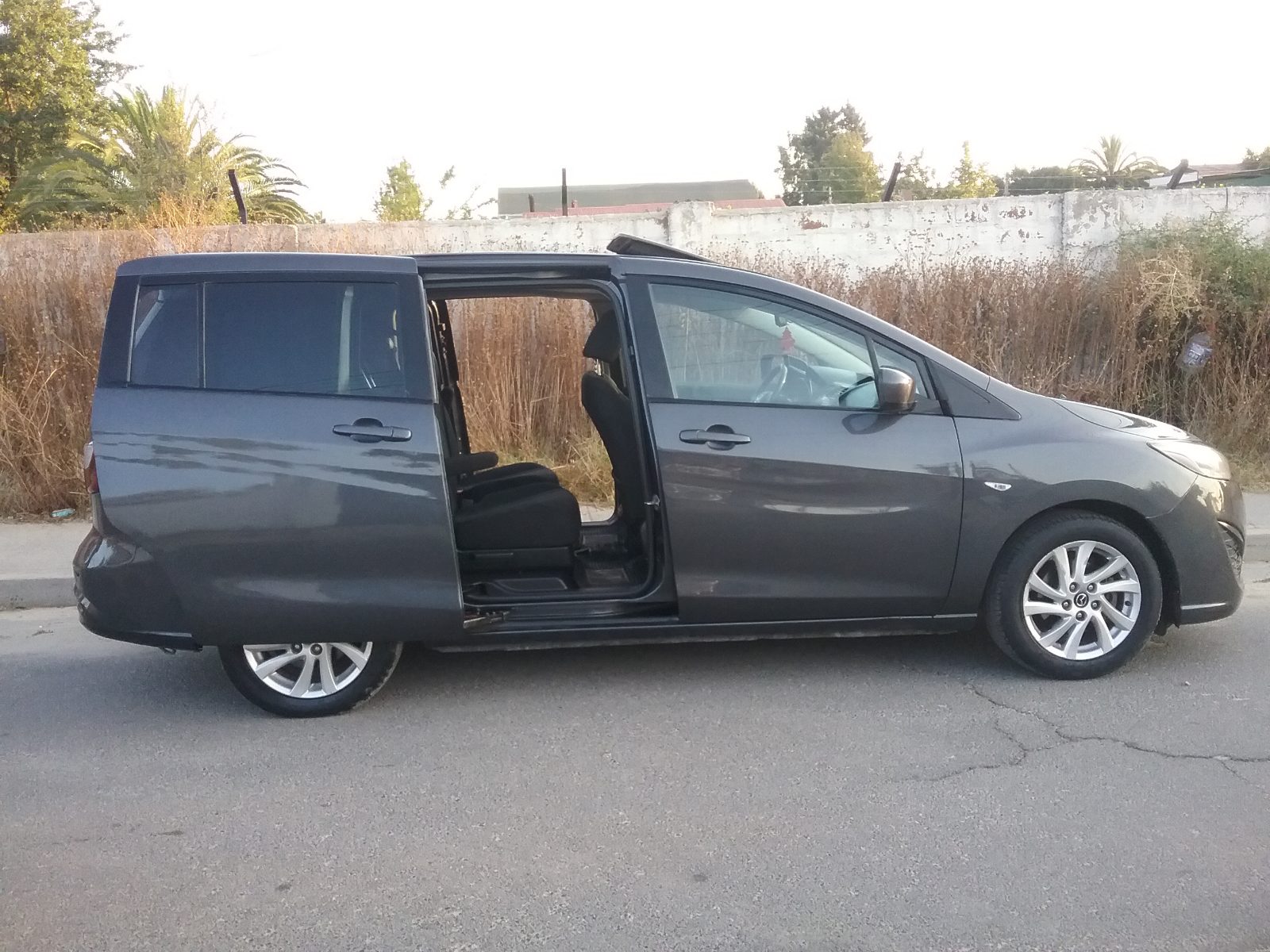Mazda 5 — foto 5 de 11