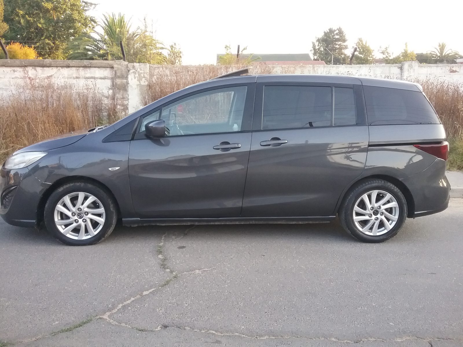 Mazda 5 — foto 6 de 11