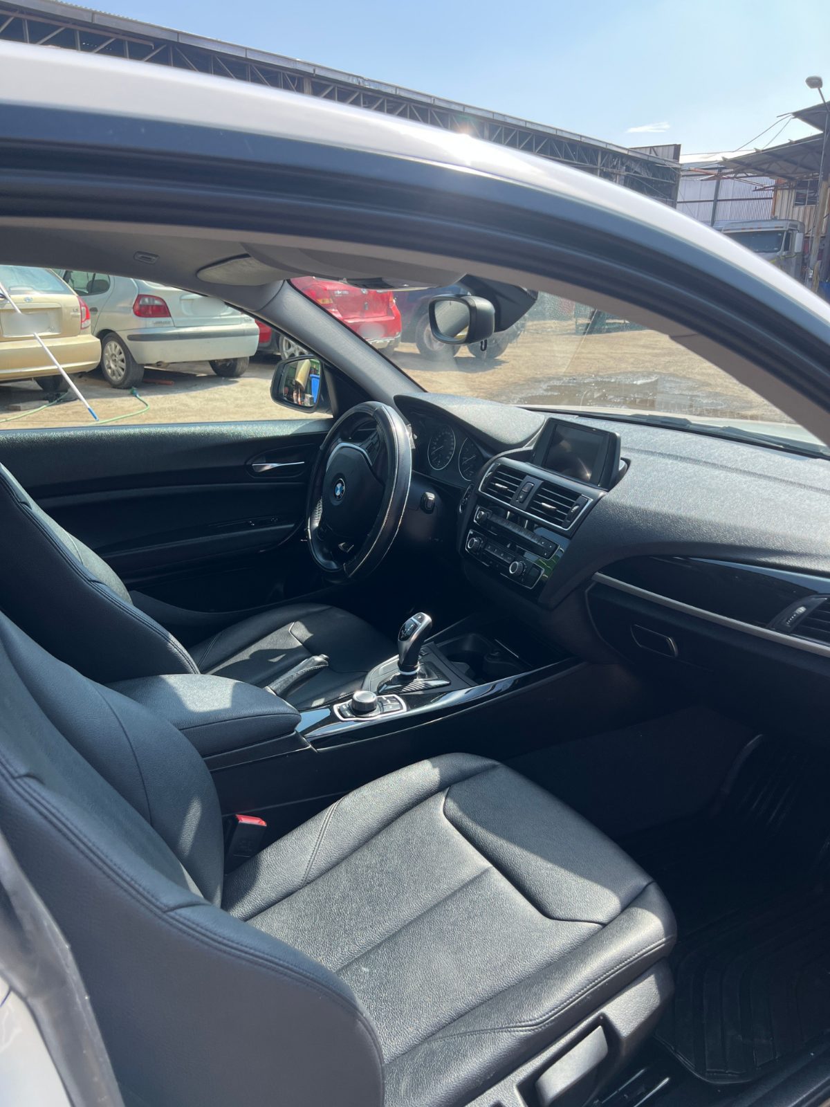 BMW 220I — foto 10 de 15