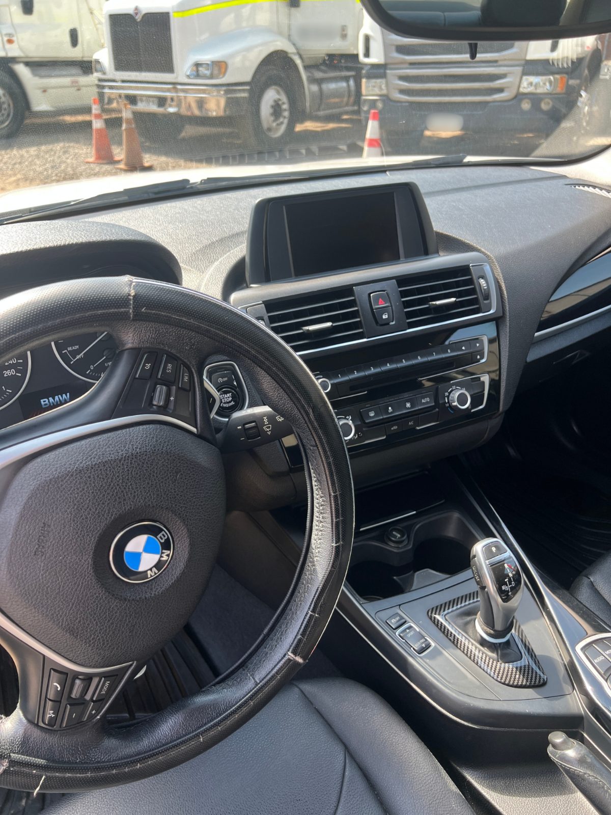 BMW 220I — foto 9 de 15