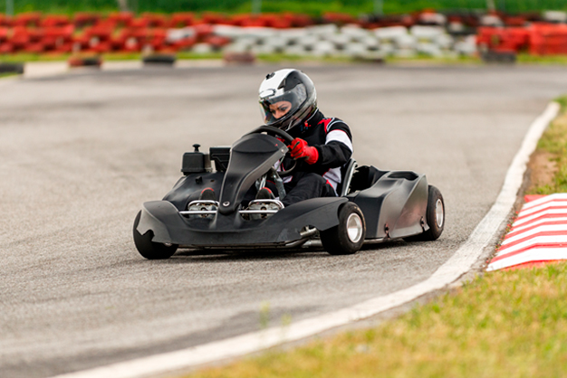 Arriendo de karts (adulto e infantil)