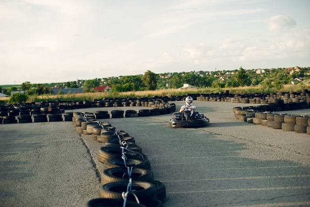 Pistas, carreras y eventos de karting
